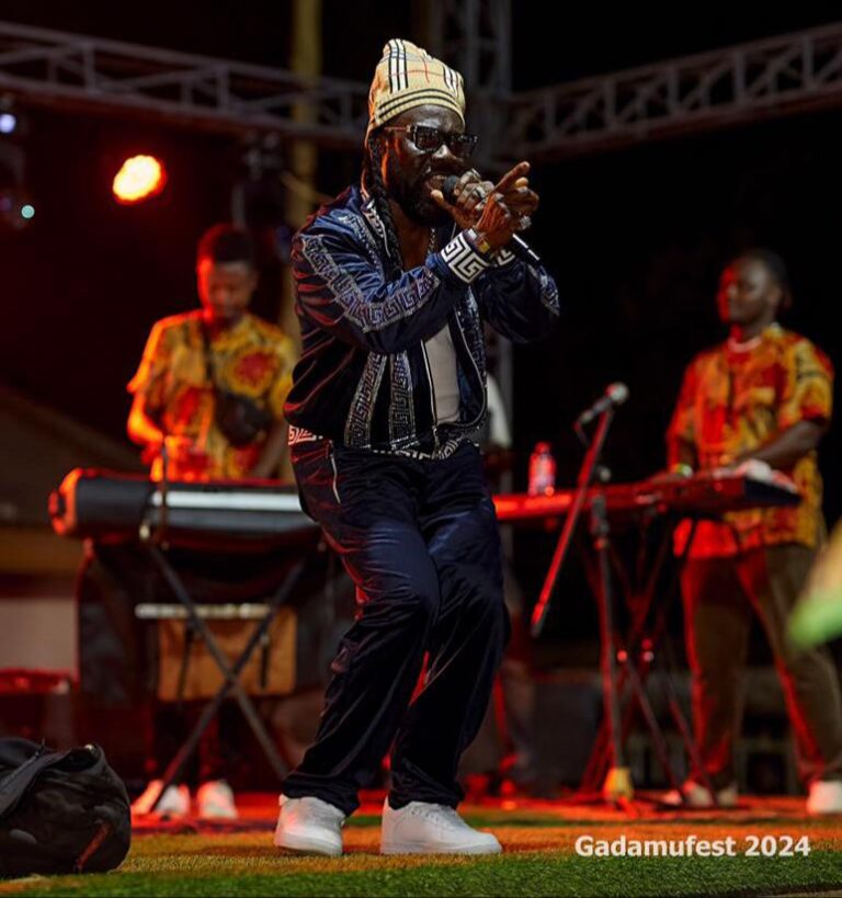 Nee Oseye Ade Leke put out an outstanding performance at the just ended Gadamufest thrilling audience with his hit singles “Babalomia,””Shake A”, “Why” and more.